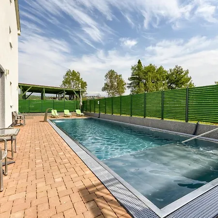 Batimat Apartments Ljubač Extérieur photo